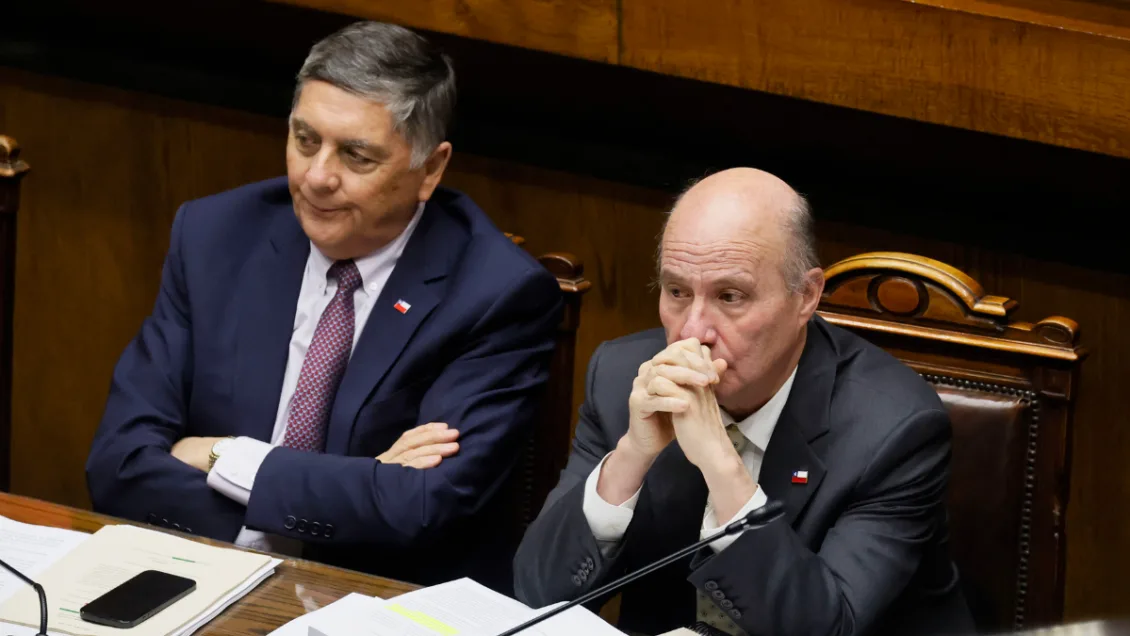 Senado aprueba megarreforma y la oposición acusa al Gobierno de "incapacidad de diálogo"