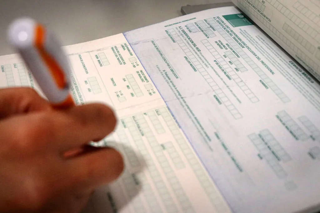 Licencias médicas incluirán un instructivo obligatorio con deberes y restricciones durante el reposo