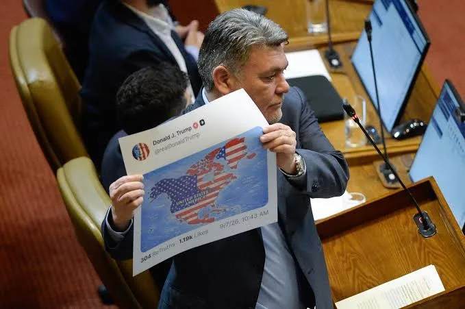 La trinchera de la pequeñez: La bochornosa trampa ideológica en la interpelación al canciller [Por Mauricio Vidal Guerra]